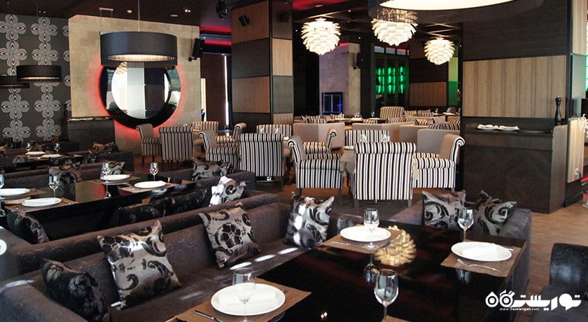 فضای سرپوشیده رستوران کالینا